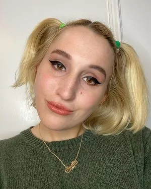 Harley Quinn Smith OnlyFans Leaked Free Thumbnail Picture - #qfABJSR72G