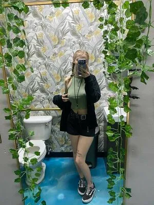 Harleycrying OnlyFans Leaked Free Thumbnail Picture - #7Gl5F04NVl