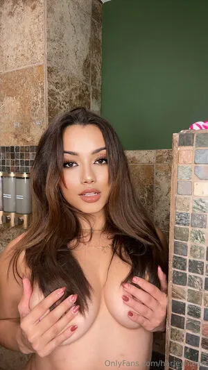 Harleymilan OnlyFans Leaked Free Thumbnail Picture - #1EIAJ3CZCf