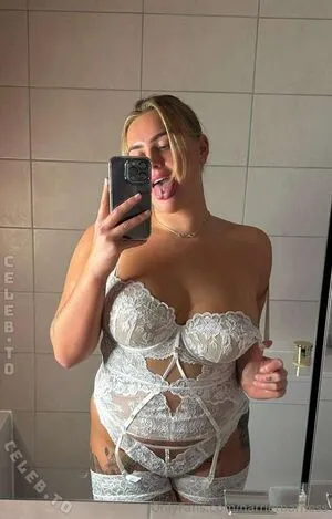 Harriet Barnes OnlyFans Leaked Free Thumbnail Picture - #3Cozbve1fq