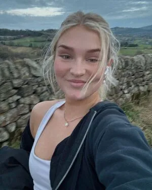 Harriet Cowan From Clarkson S Farm OnlyFans Leaked Free Thumbnail Picture - #P7GgZfkNuj