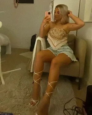 Harriet Cowan From Clarkson S Farm OnlyFans Leaked Free Thumbnail Picture - #urRkNPnK1z