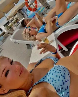 Harriet Cowan OnlyFans Leaked Free Thumbnail Picture - #Qndh0MoWfi