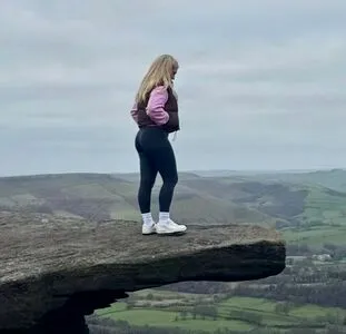 Harriet Cowan OnlyFans Leaked Free Thumbnail Picture - #SyxNhxeIsy