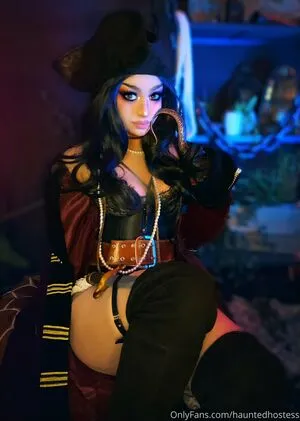 Hauntedquinn OnlyFans Leaked Free Thumbnail Picture - #4GiAXb17LR