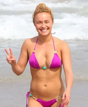 Hayden Panettiere OnlyFans Leaked Free Thumbnail Picture - #2Am962axH6