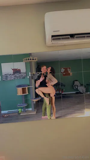 Hayley And Kian OnlyFans Leaked Free Thumbnail Picture - #dm0To5GXC9