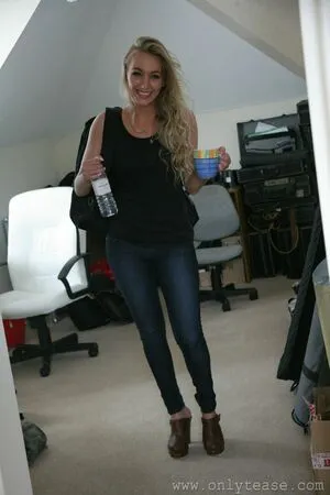 Hayley-Marie Coppin OnlyFans Leaked Free Thumbnail Picture - #3ksL5VyJg4