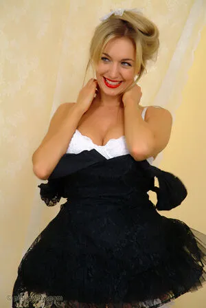 Hayley-Marie Coppin OnlyFans Leaked Free Thumbnail Picture - #lKbtN500f6