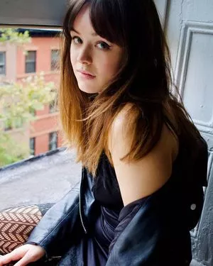 Hayley Orrantia OnlyFans Leaked Free Thumbnail Picture - #Ysdry5m5z4