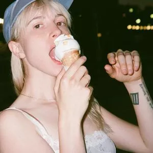 Hayley Williams OnlyFans Leaked Free Thumbnail Picture - #2ymw9JtkM1