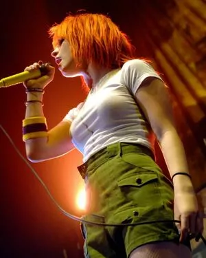 Hayley Williams OnlyFans Leaked Free Thumbnail Picture - #OxES6Gjkj0