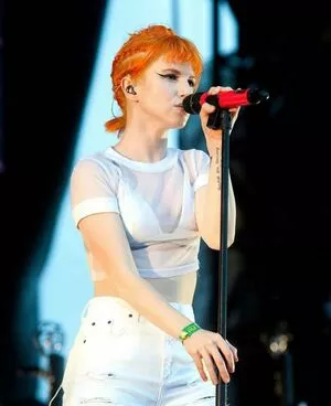 Hayley Williams OnlyFans Leaked Free Thumbnail Picture - #SkAOmc955D