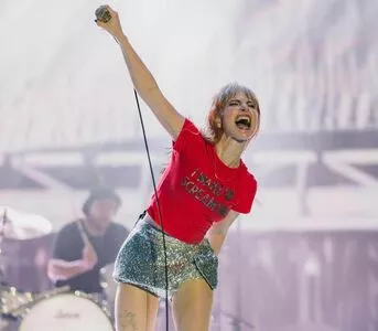 Hayley Williams OnlyFans Leaked Free Thumbnail Picture - #eInuLDoScP