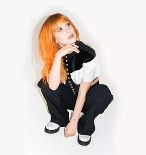 Hayley Williams OnlyFans Leaked Free Thumbnail Picture - #ip0fkn3u1x