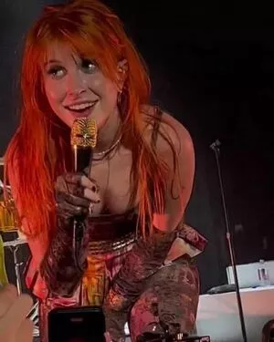 Hayley Williams OnlyFans Leaked Free Thumbnail Picture - #vYHVHF6TIj