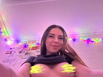 Haylieejfree OnlyFans Leaked Free Thumbnail Picture - #iMvKentdjJ