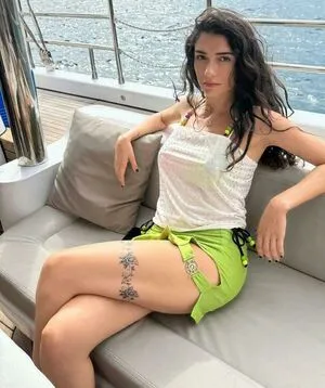 Hazar Erguclu OnlyFans Leaked Free Thumbnail Picture - #VIlVC614y5