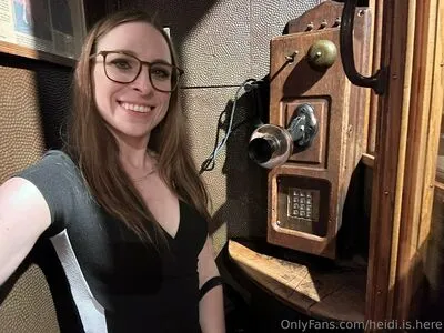 Heidi Is Here OnlyFans Leaked Free Thumbnail Picture - #6Gh0Rrd9yz