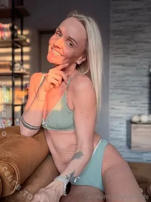 Helen De OnlyFans Leaked Free Thumbnail Picture - #G5CjhvblKx