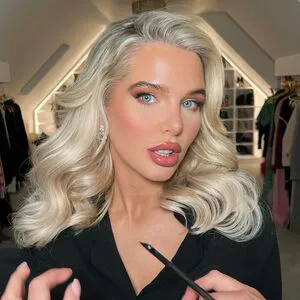 Helen Flanagan OnlyFans Leaked Free Thumbnail Picture - #4Grw1ZmKeU