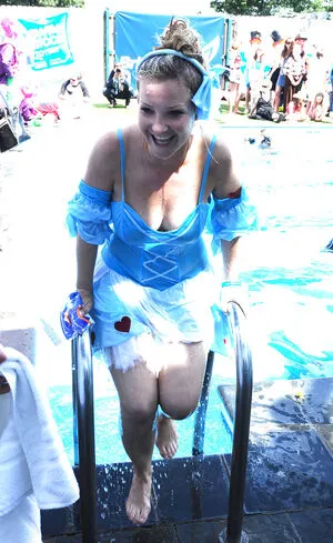 Helen Skelton OnlyFans Leaked Free Thumbnail Picture - #Xhl3e9XjOd