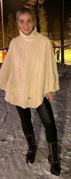 Helen Skelton OnlyFans Leaked Free Thumbnail Picture - #YbKMDGM998