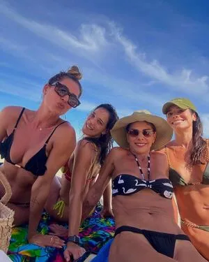 Helena Fernandes OnlyFans Leaked Free Thumbnail Picture - #IRUOXuCiYU