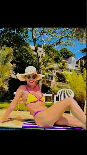 Helena Fernandes OnlyFans Leaked Free Thumbnail Picture - #MgUNTl7Zxc