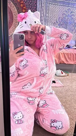 Hell0kittywh0re777 OnlyFans Leaked Free Thumbnail Picture - #W4zXk4Dt4W
