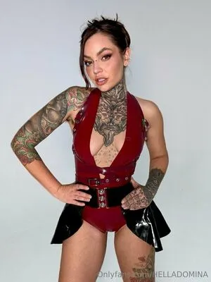 Helladomina OnlyFans Leaked Free Thumbnail Picture - #OTVaz1e5YY