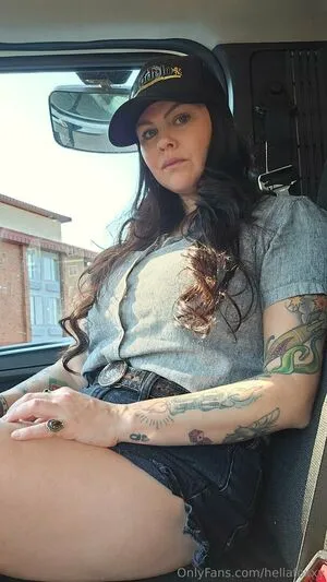 Hellafoxxy OnlyFans Leaked Free Thumbnail Picture - #SvmxS3A5Gl