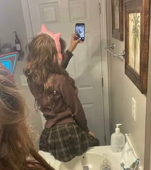 Hellbabyeve OnlyFans Leaked Free Thumbnail Picture - #LK56x7XAr9