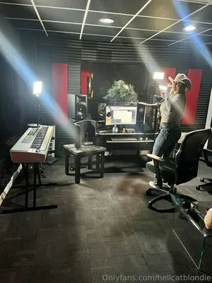 Hellcatblondie OnlyFans Leaked Free Thumbnail Picture - #91OludIJTL