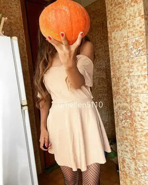 Hellen Karoline OnlyFans Leaked Free Thumbnail Picture - #TxLAX2u3Xv