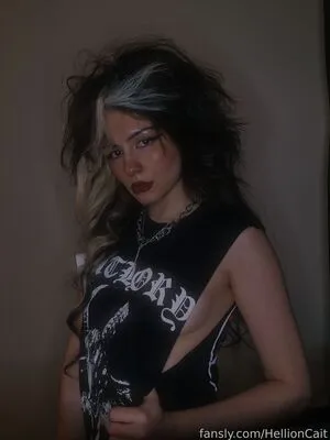 Hellioncait OnlyFans Leaked Free Thumbnail Picture - #xHuswko7am