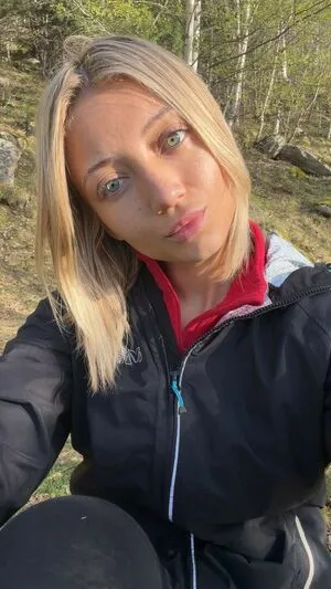Hello Iris OnlyFans Leaked Free Thumbnail Picture - #4eISM2W9P0