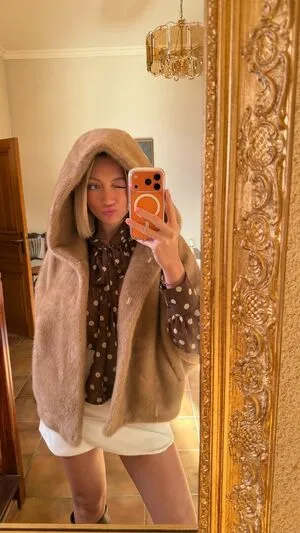 Hello Iris OnlyFans Leaked Free Thumbnail Picture - #C0ly5NArbz