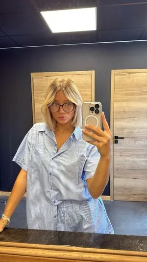 Hello Iris OnlyFans Leaked Free Thumbnail Picture - #I61Rbh6TCv