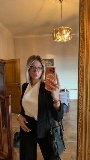 Hello Iris OnlyFans Leaked Free Thumbnail Picture - #cJrZXDDgmV