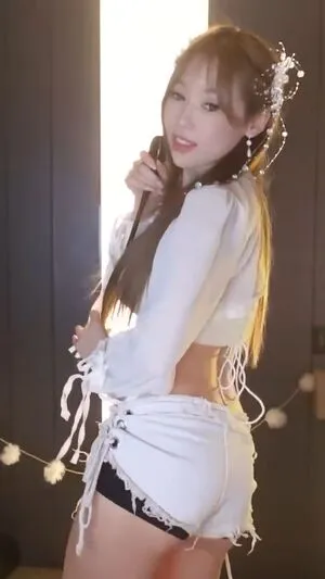 Hello Kiko OnlyFans Leaked Free Thumbnail Picture - #6CeD1KXgAy