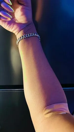 Hello Me2 OnlyFans Leaked Free Thumbnail Picture - #YPIU8o5wD6