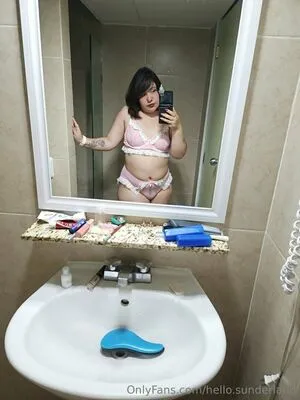 Hello Sunderland OnlyFans Leaked Free Thumbnail Picture - #Njkjis1xo4