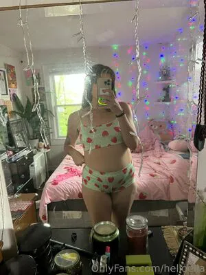 Helloella OnlyFans Leaked Free Thumbnail Picture - #Rhj7iVI76T