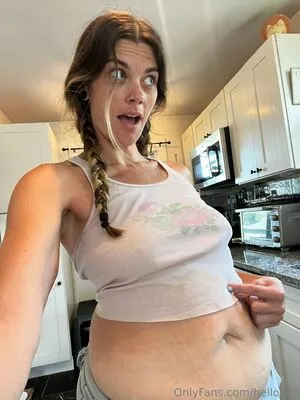 Helloella OnlyFans Leaked Free Thumbnail Picture - #SYBAMVkAhh