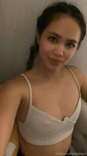 Hellokittykc OnlyFans Leaked Free Thumbnail Picture - #Unirmy0LL6