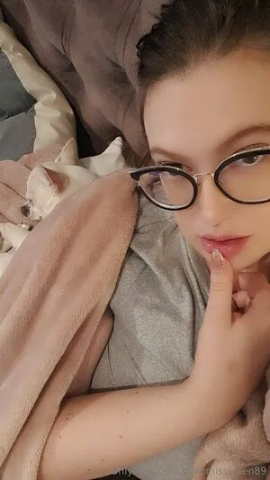 Hellomissvixen89 OnlyFans Leaked Free Thumbnail Picture - #RR0p1E2G5H