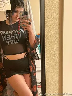Hellzkitten OnlyFans Leaked Free Thumbnail Picture - #4Usf275tmY