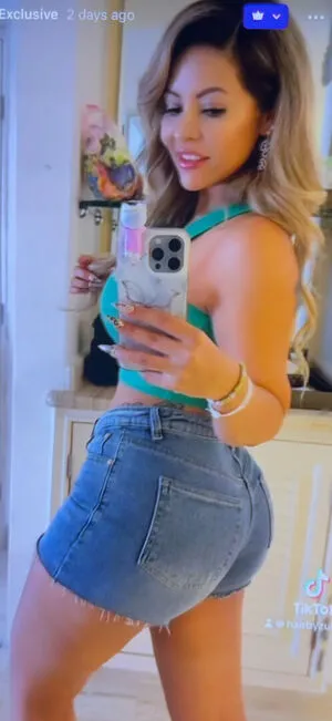 Heluvaylenn OnlyFans Leaked Free Thumbnail Picture - #WV0t0o1JJw