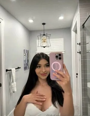 Heluvaylenn OnlyFans Leaked Free Thumbnail Picture - #todevHOdHs